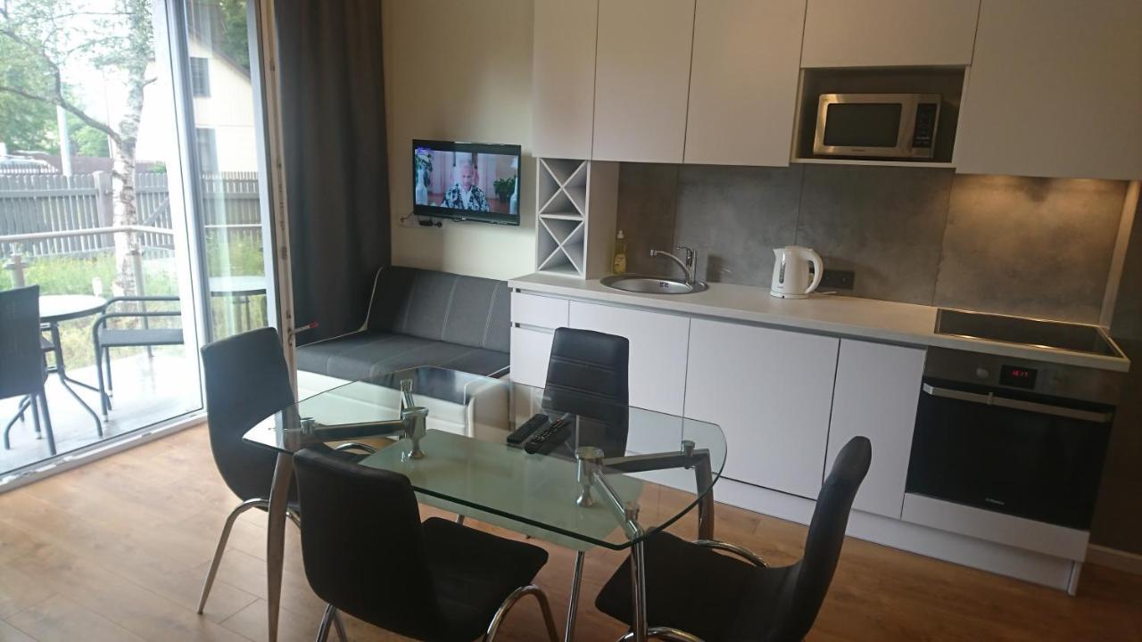 Villa Florance Apartments With Terraces & Parking Вентспилс Екстериор снимка