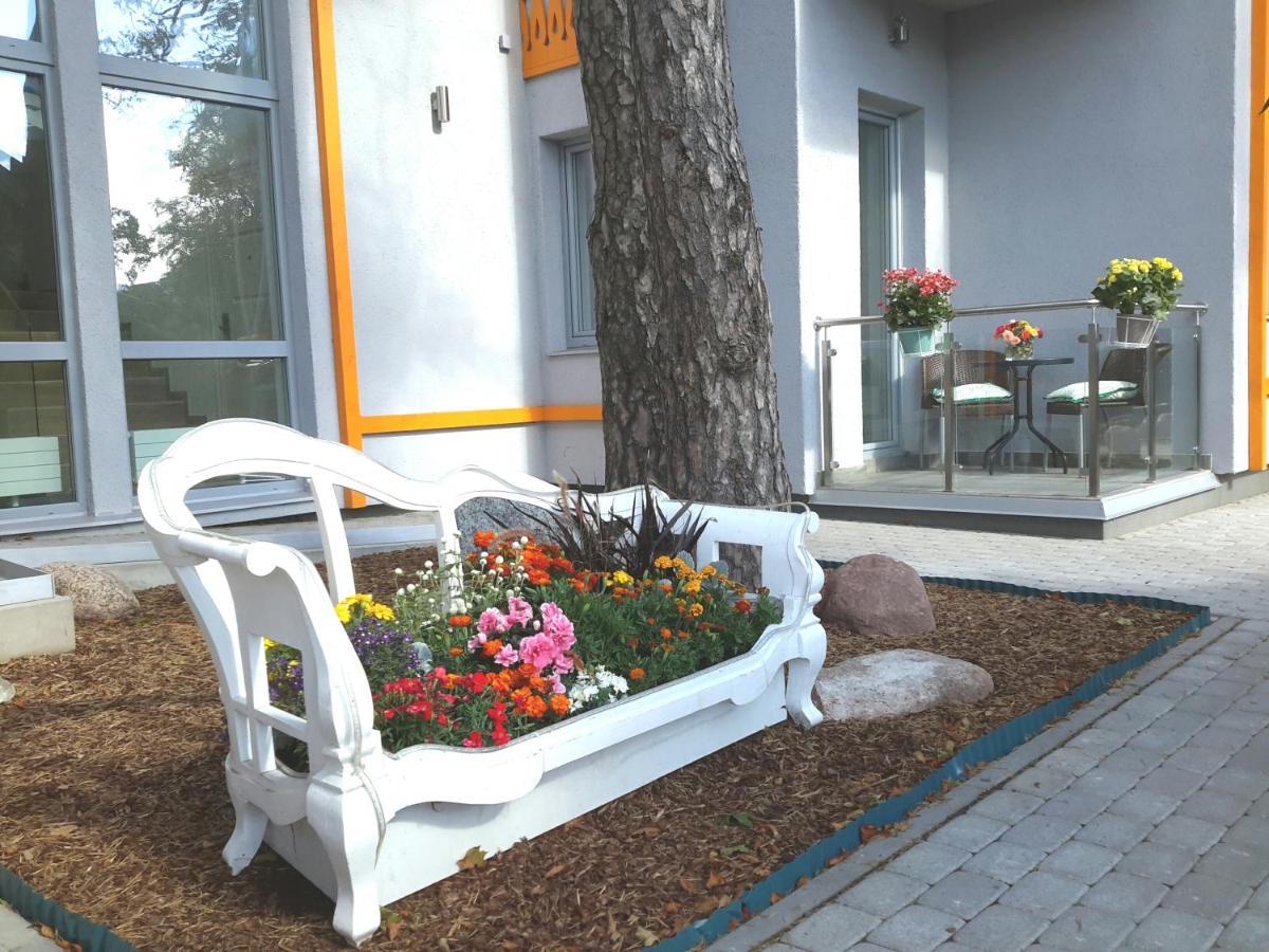 Villa Florance Apartments With Terraces & Parking Вентспилс Екстериор снимка
