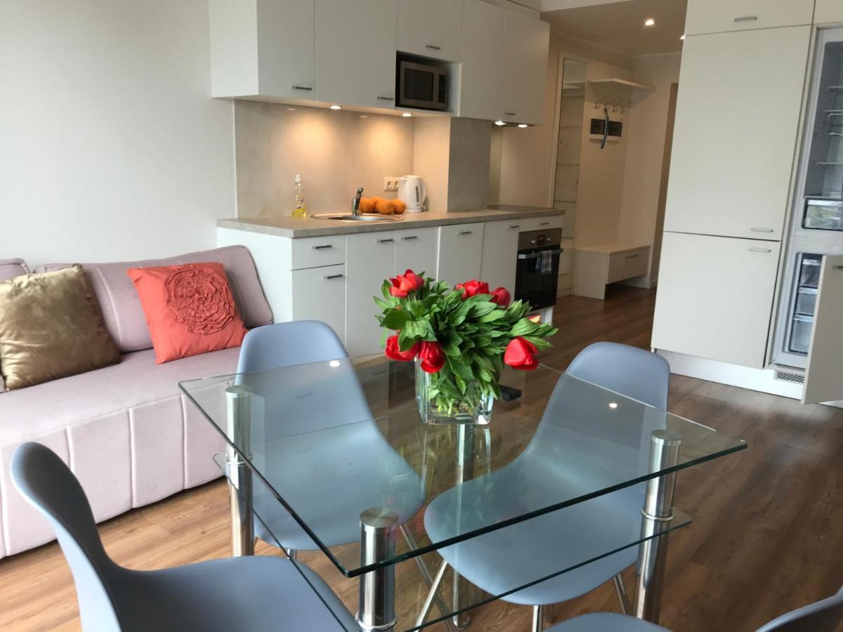 Villa Florance Apartments With Terraces & Parking Вентспилс Екстериор снимка